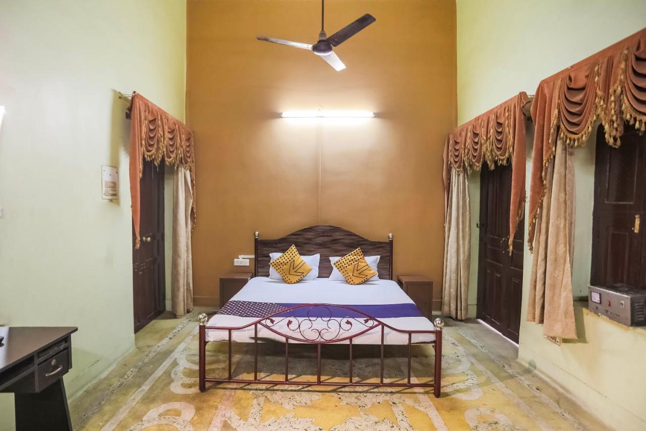 Spot On 64751 Hotel Shivani Palace Muthiganj Экстерьер фото